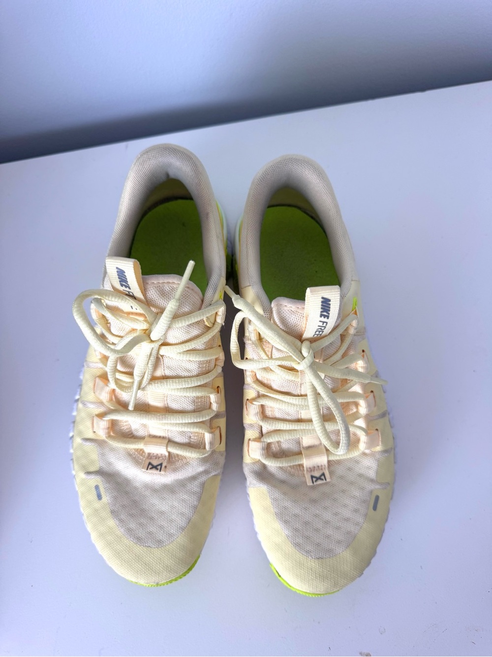 Nike Free Free Metcon 5 sneakers in the "Citron Tint/Volt" Women’s size 9 - Picture 6 of 8